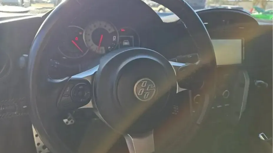 TOYOTA GT86 -