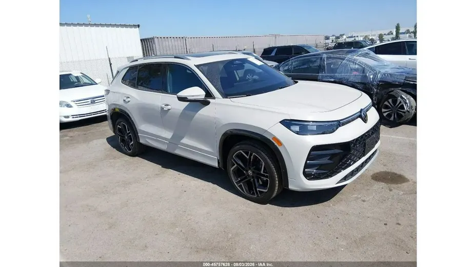 VOLKSWAGEN Tiguan -