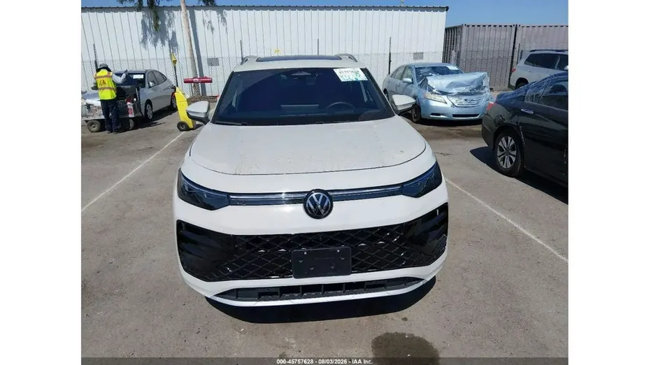 VOLKSWAGEN Tiguan -