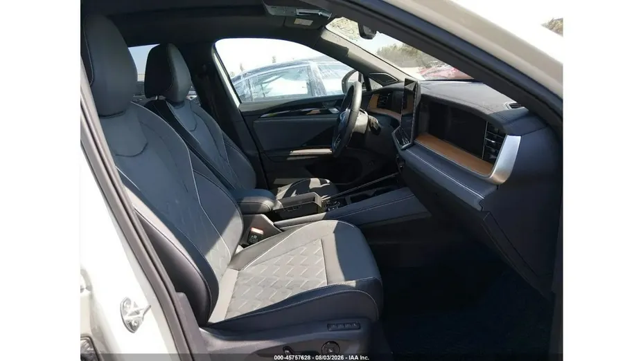 VOLKSWAGEN Tiguan -