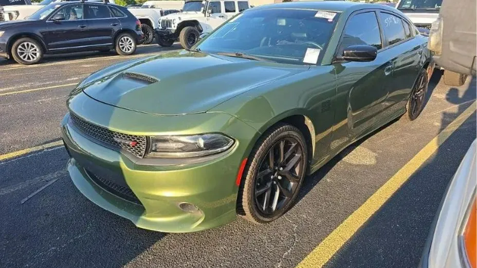 DODGE Charger -