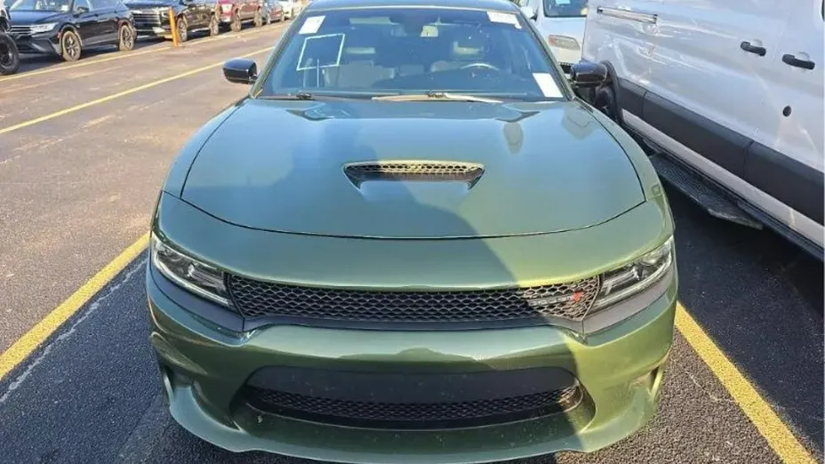 DODGE Charger -