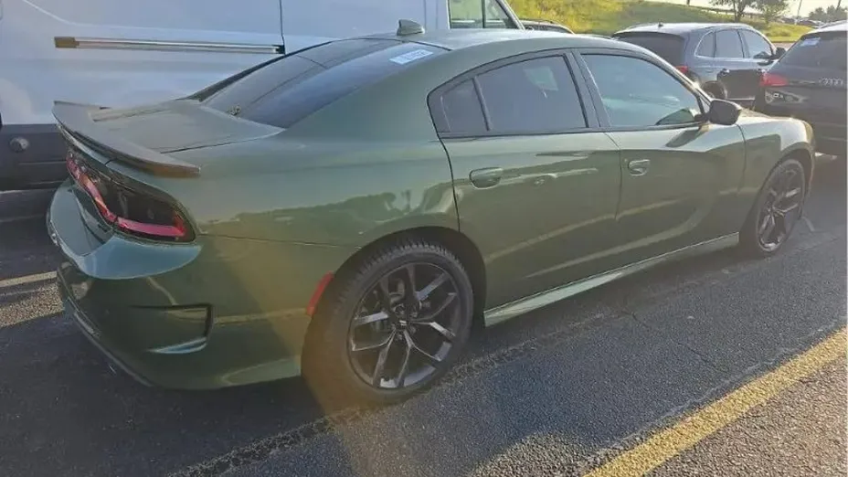 DODGE Charger -