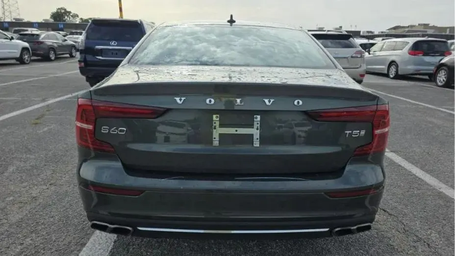 VOLVO S60 -