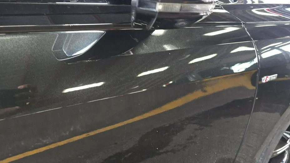 AUDI A8 -