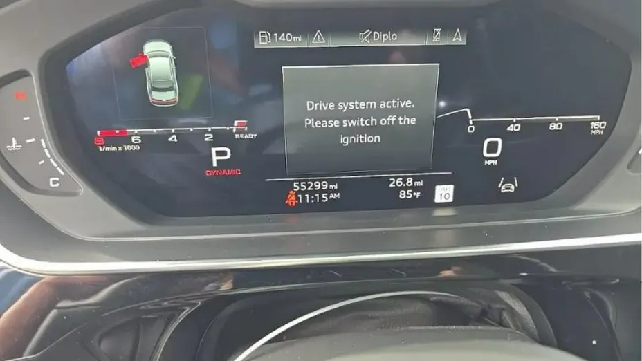 AUDI A8 -
