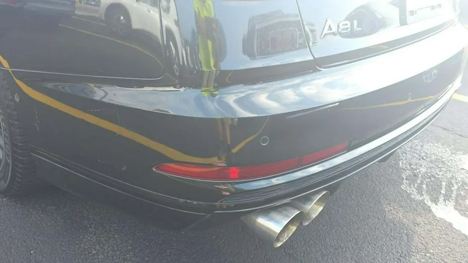 AUDI A8 -