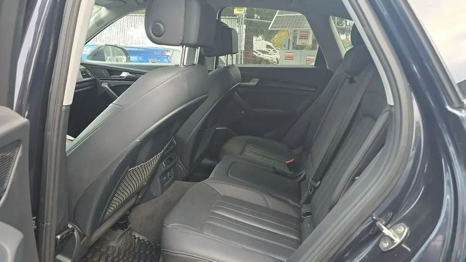 AUDI Q5 -