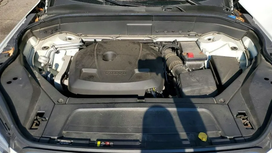 VOLVO XC90 -