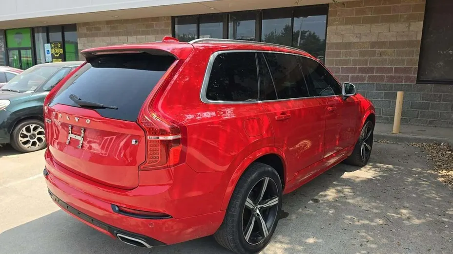 VOLVO XC90 -