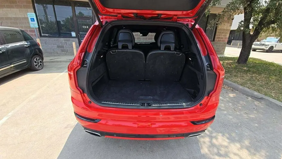 VOLVO XC90 -