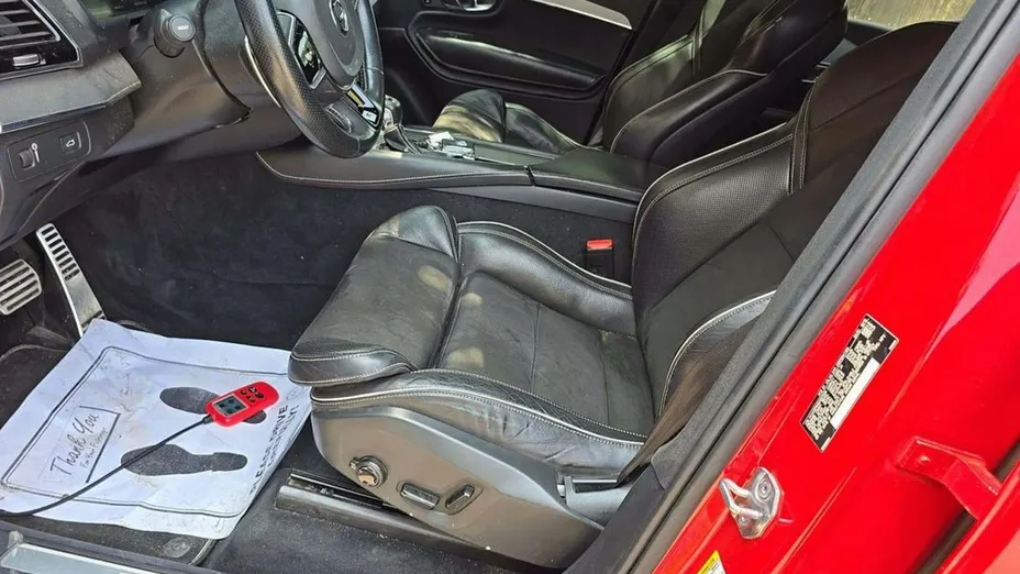 VOLVO XC90 -