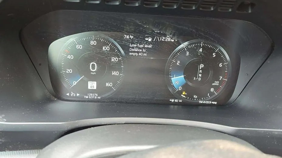 VOLVO XC90 -
