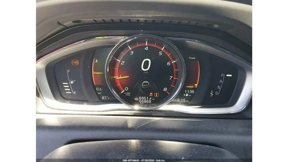 VOLVO XC60 -