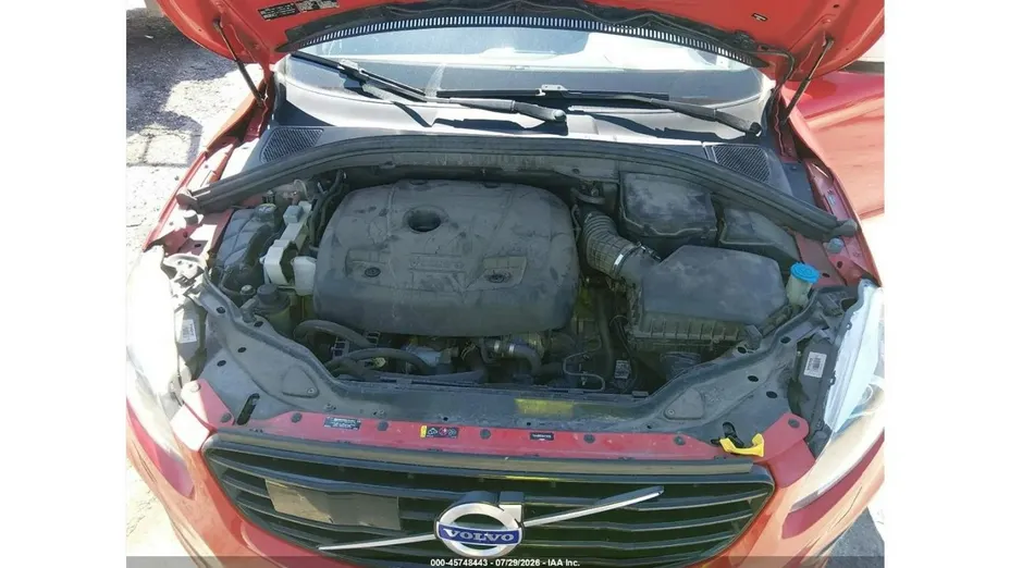 VOLVO XC60 -