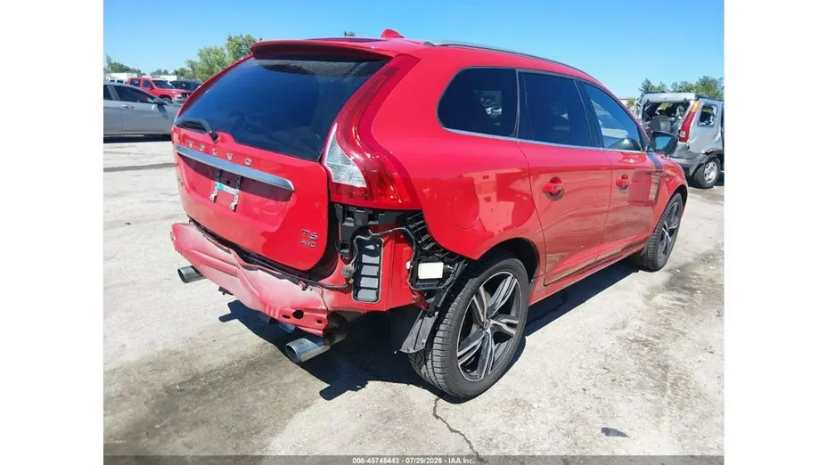 VOLVO XC60 -