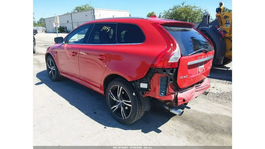 VOLVO XC60 -