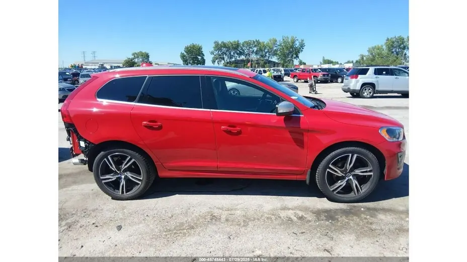 VOLVO XC60 -