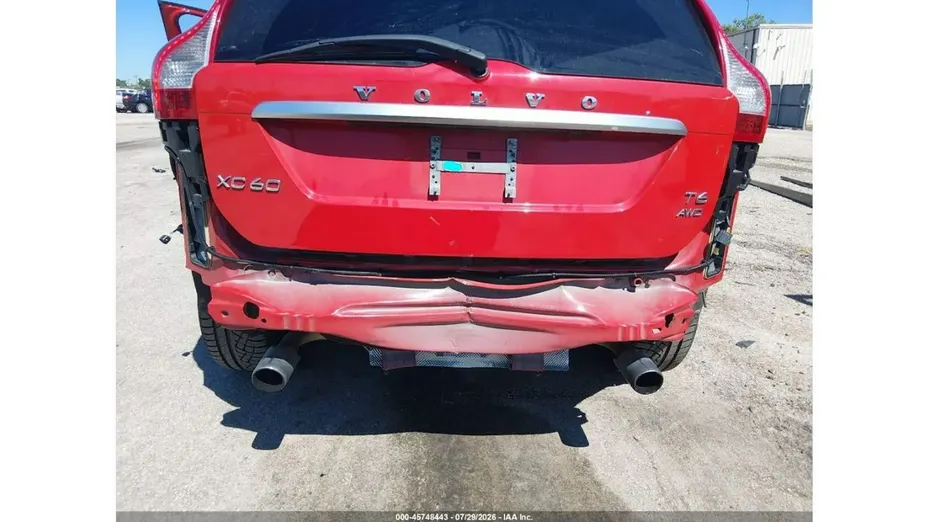 VOLVO XC60 -