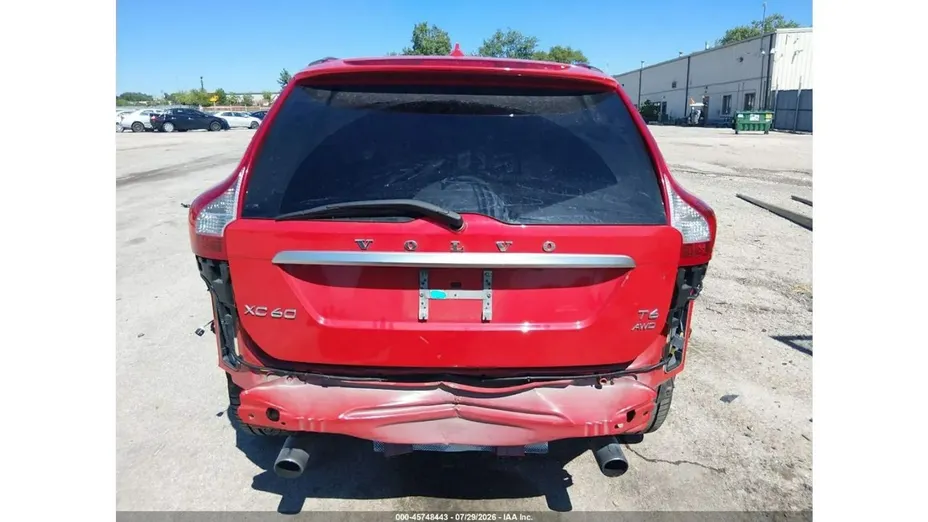 VOLVO XC60 -