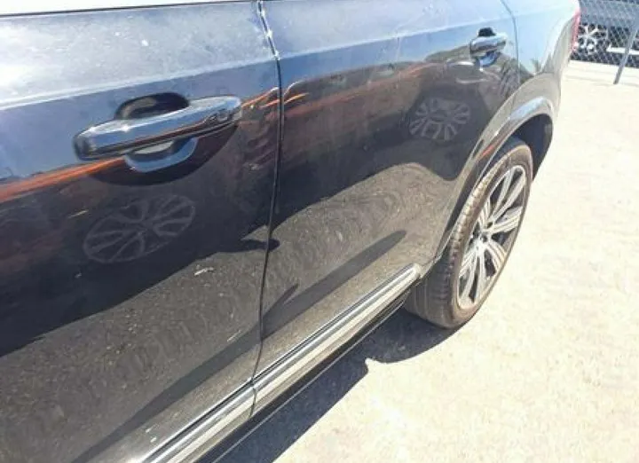 VOLVO XC90 -