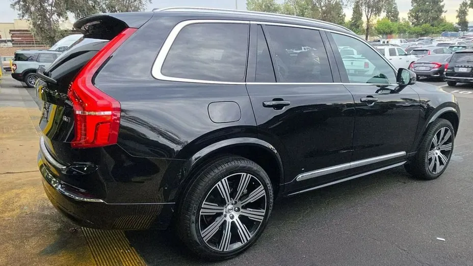 VOLVO XC90 -