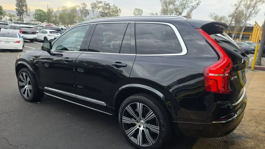 VOLVO XC90 -