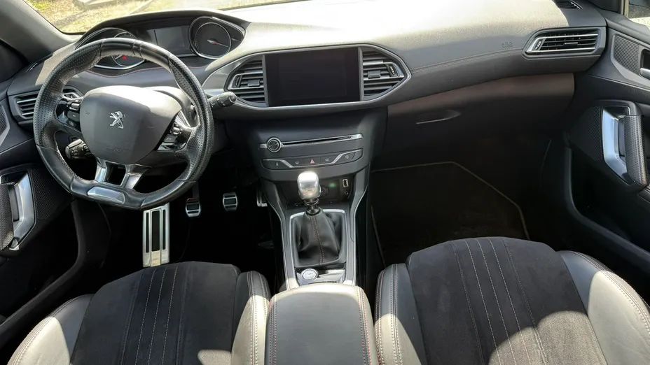 PEUGEOT 308 -