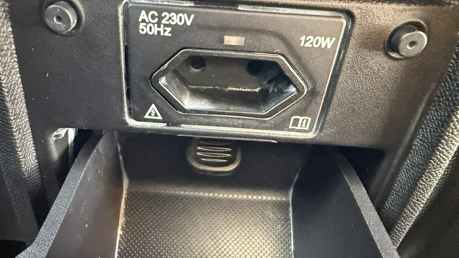 PEUGEOT 308 -