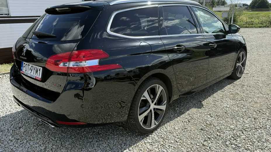 PEUGEOT 308 -