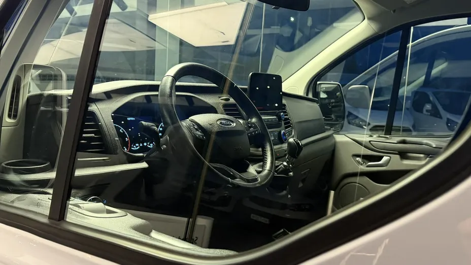 FORD Tourneo Custom -