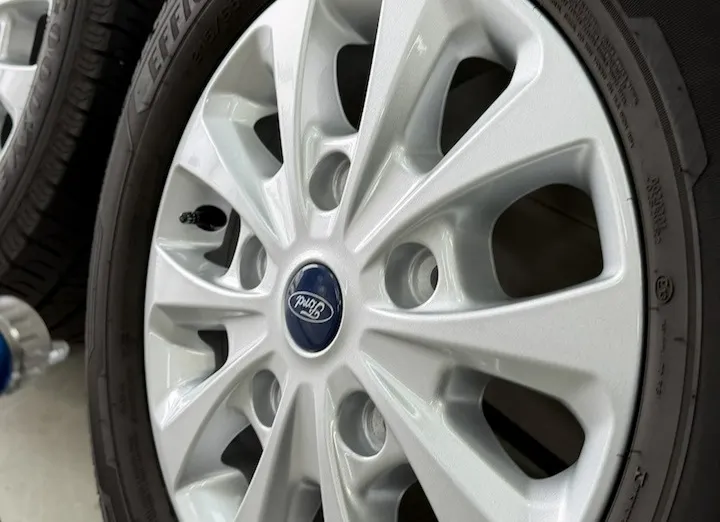 FORD Tourneo Custom -