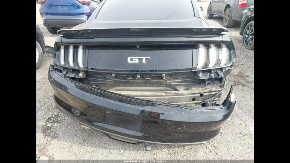 FORD Mustang -