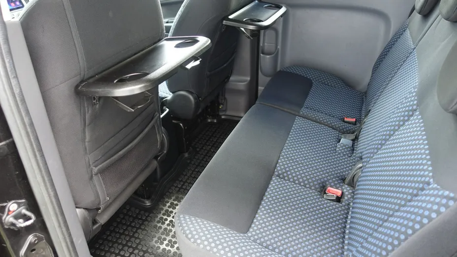 NISSAN NV200 -