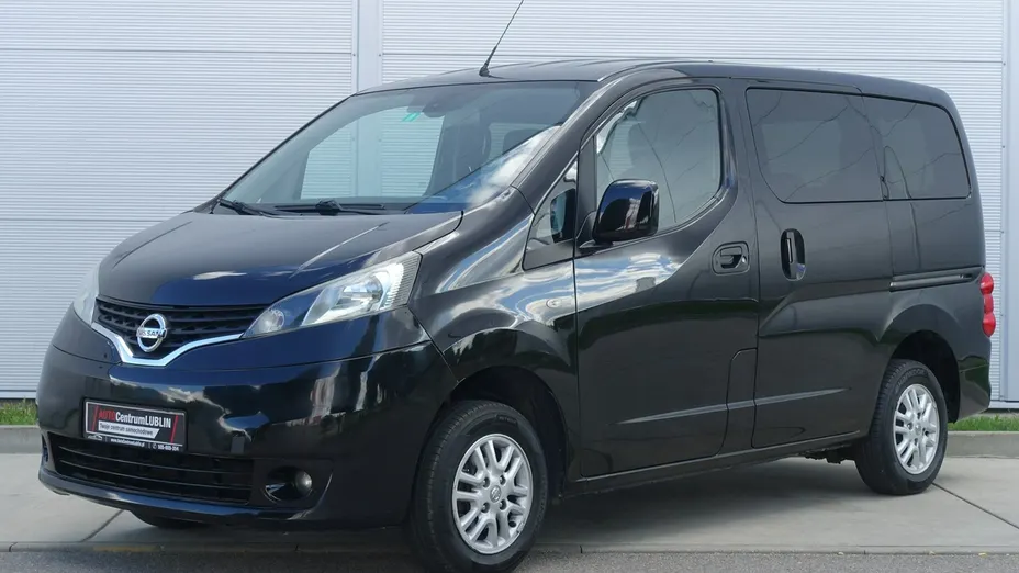 NISSAN NV200 -