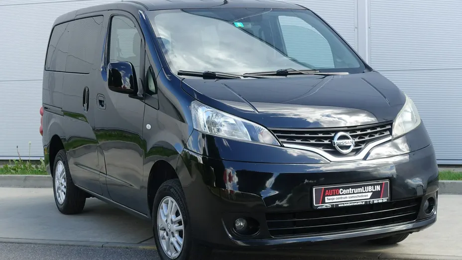 NISSAN NV200 -