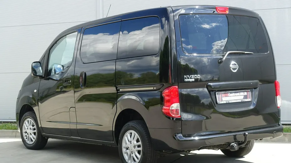 NISSAN NV200 -