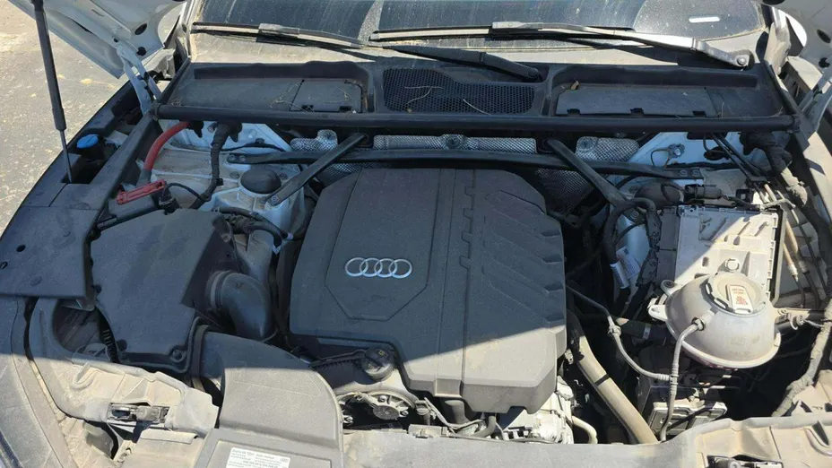 AUDI Q5 -