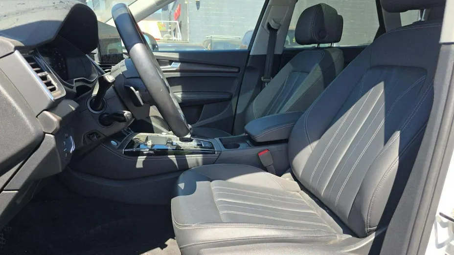 AUDI Q5 -