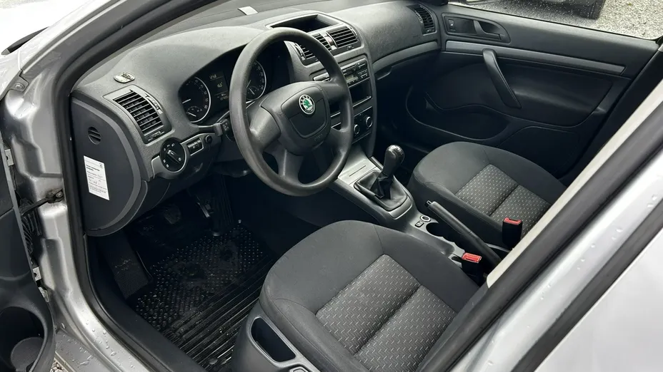 SKODA Octavia -