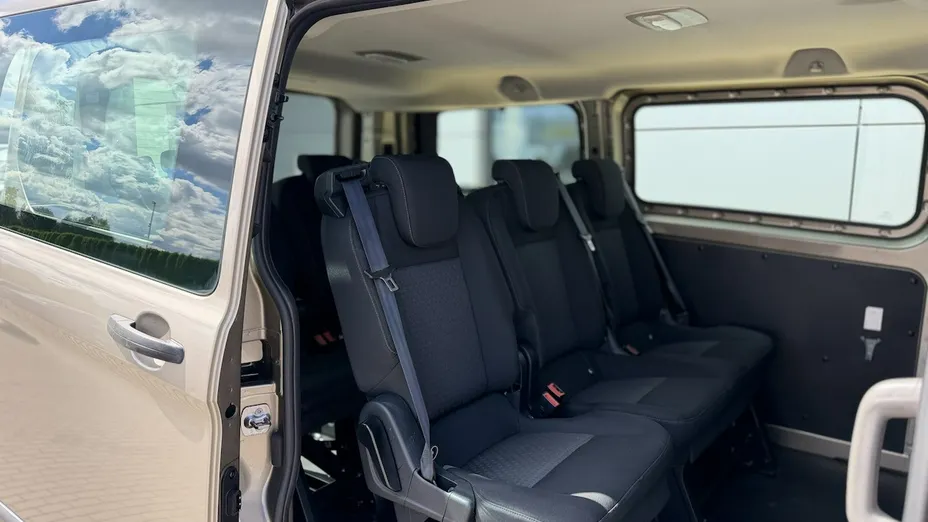 FORD Tourneo Custom -