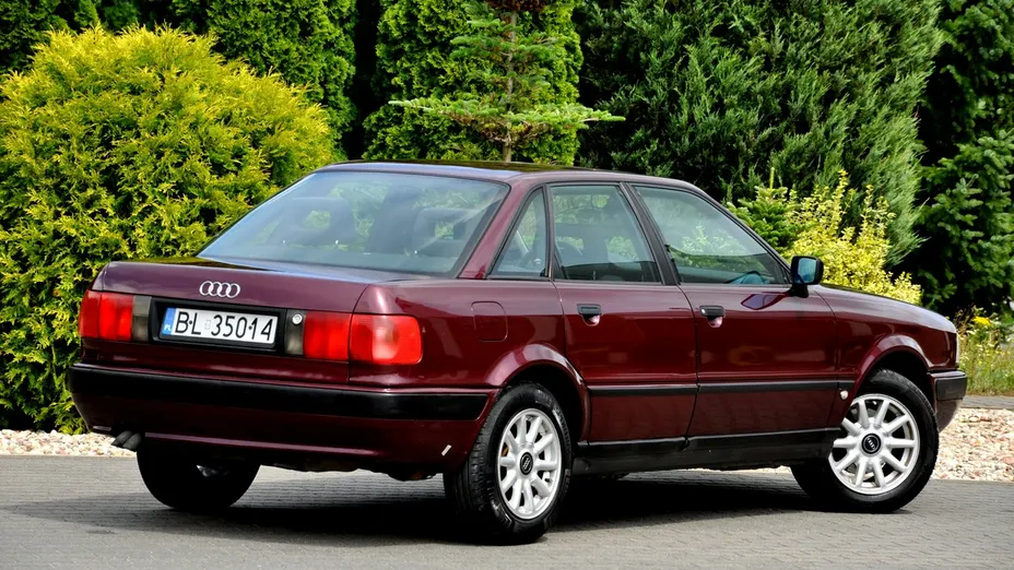 AUDI 80 -