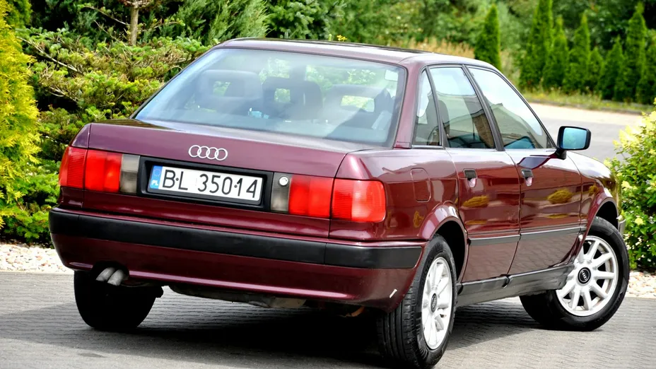 AUDI 80 -