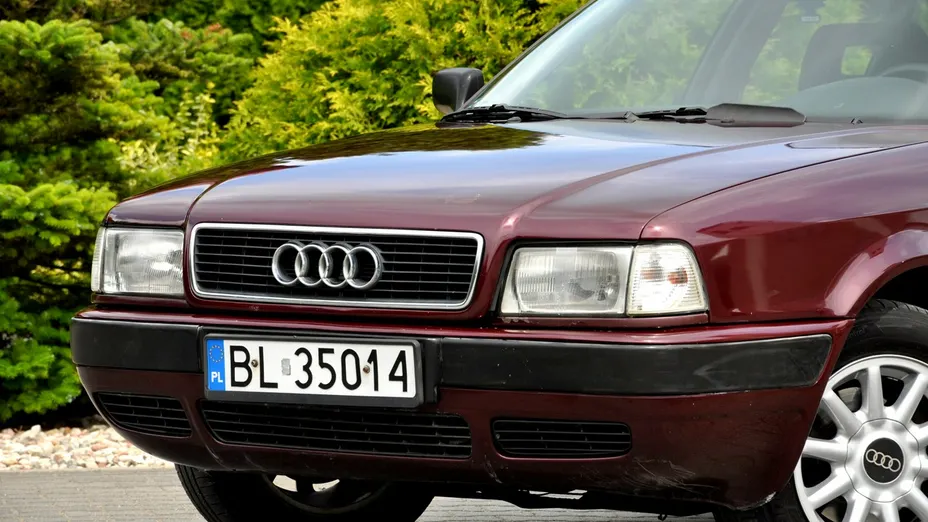 AUDI 80 -