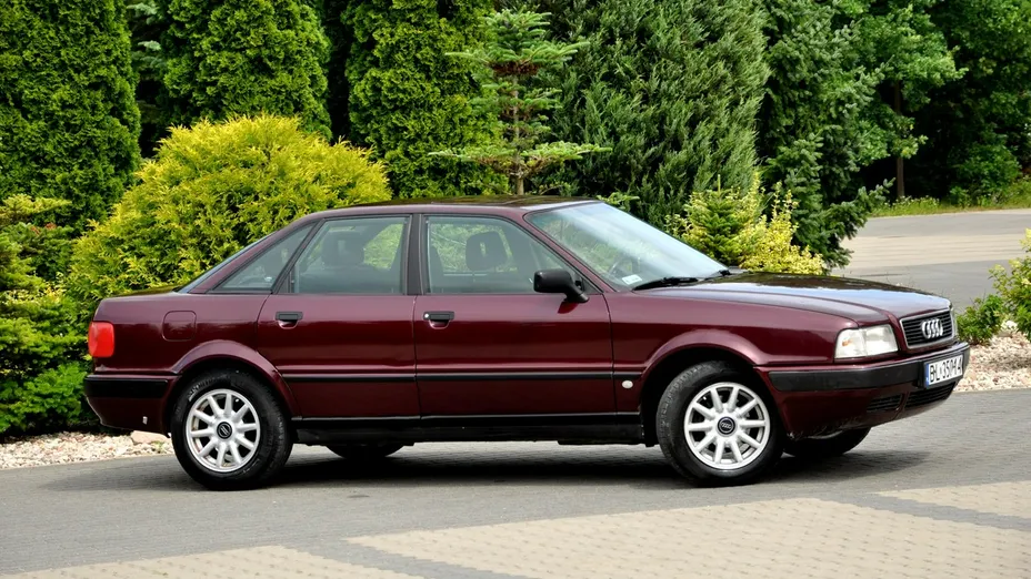 AUDI 80 -