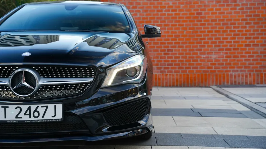 MERCEDES-BENZ CLA -