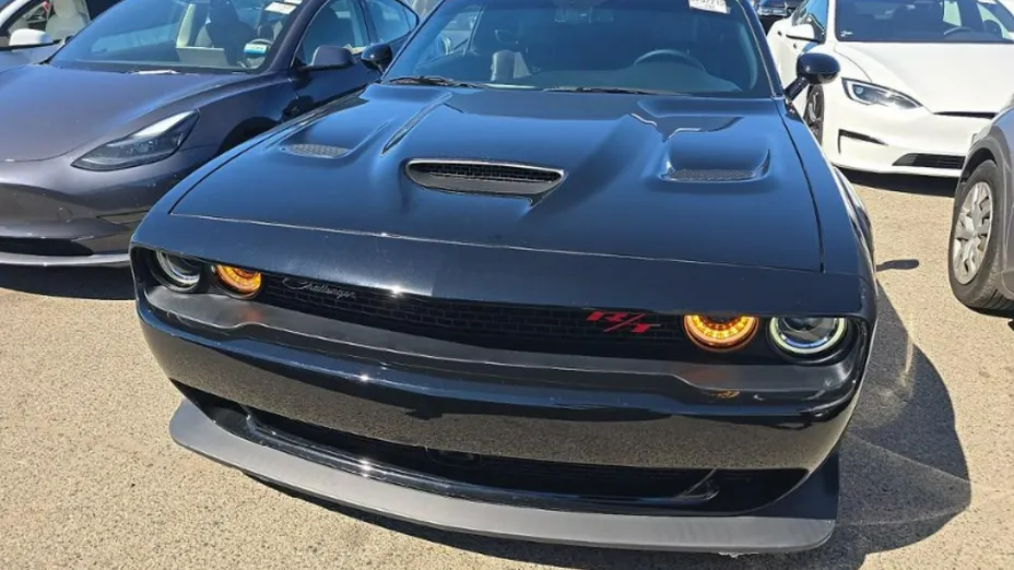 DODGE Challenger -