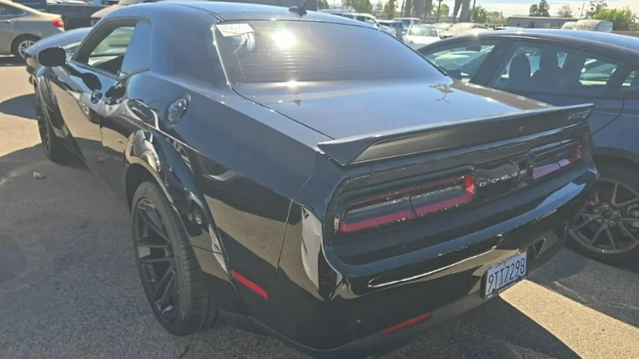 DODGE Challenger -