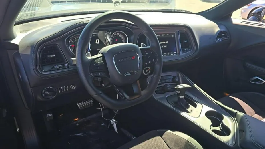 DODGE Challenger -