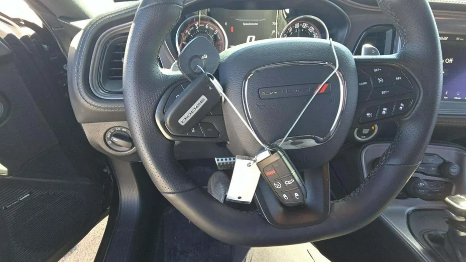 DODGE Challenger -